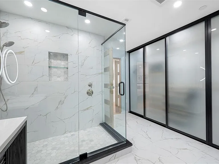 1 Beach Dr SE #2211 — Photo 50