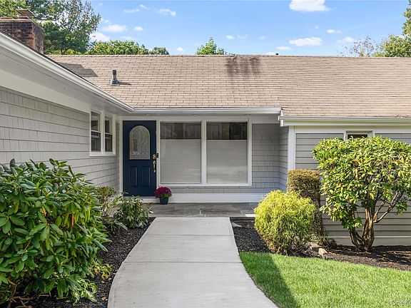 2nd image of 10 Skyview Drive