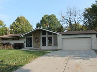 3819 S Trail Ridge Dr, Independence, MO 64055