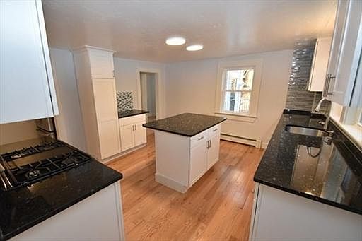 4th image of 88R Billington St #2