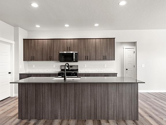 3rd image of 17634 N Boone Peak Ave