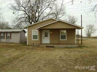 722 E Main St, Tipton, OK 73570