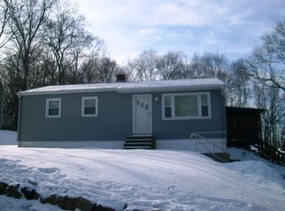 221 Fort Hill Rd, Groton, CT 06340