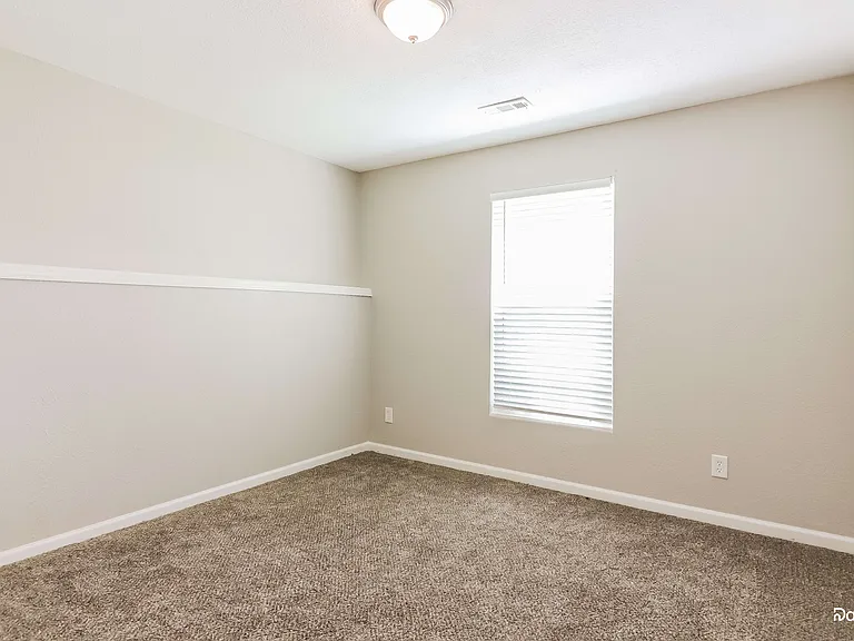 611 Willow Brook Dr — Photo 14