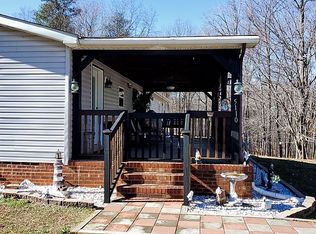 5110 Smith Mountain Rd, Penhook, VA 24137