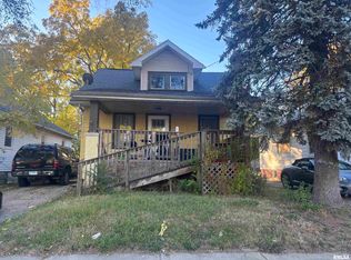 2211 N Ellis St, Peoria, IL 61604