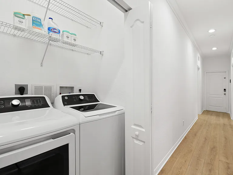 193 Porgee Rock Pl — Photo 33