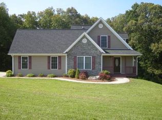340 Knights Sq, Blairsville, GA 30512