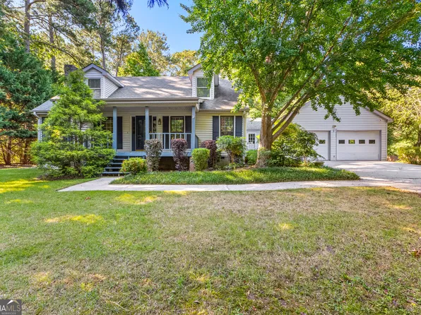 230 Julie Rd, Tyrone, GA 30290