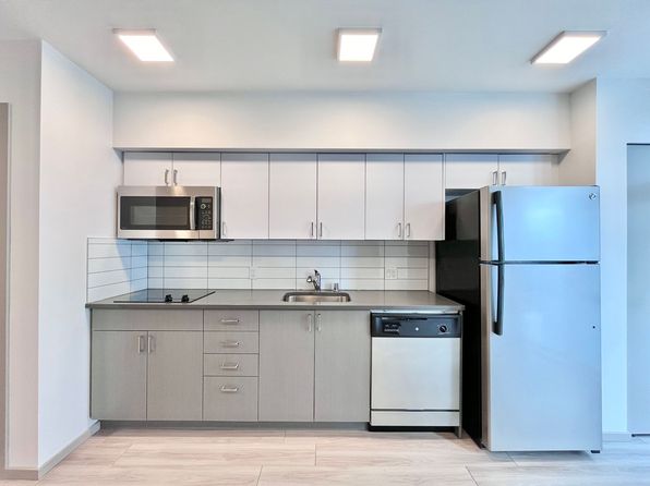 7011 Roosevelt Way NE #408