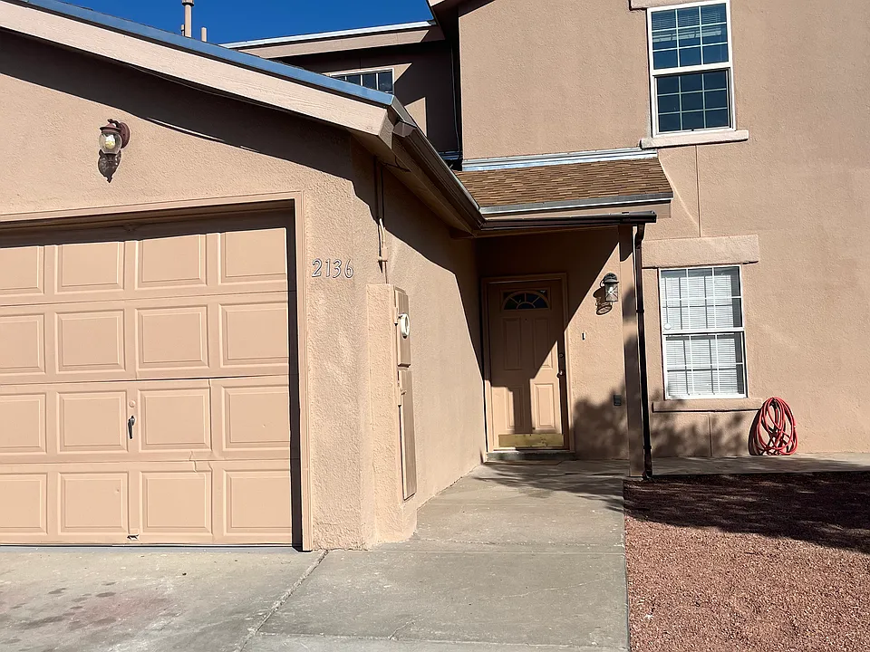 2136 King James Pl #2136