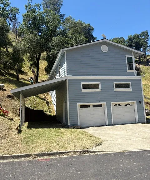 1077 Arroyo Grande Dr — Photo 1