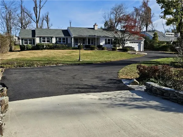 938 Limekiln Pike, Maple Glen, PA 19002