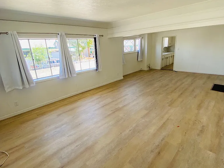 Canyon Rd — Photo 10