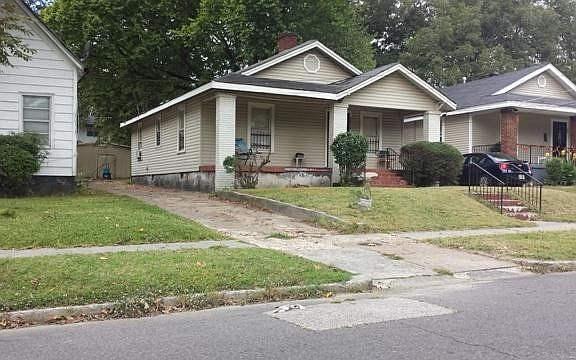 3rd image of 1019 N Manassas St