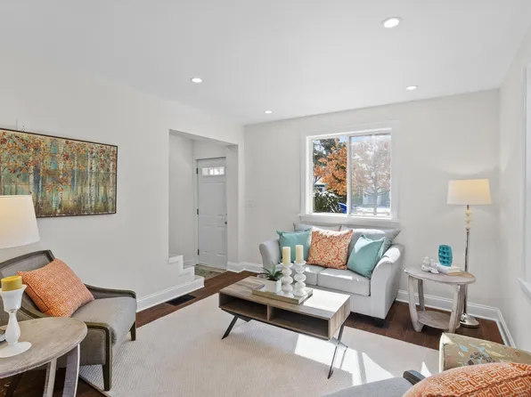 1447 Hague Ave, Saint Paul, MN 55104