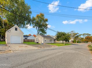 19 Coast Dr, Brick, NJ 08723