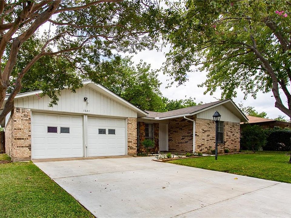 1st image of 1021 Intervale Dr