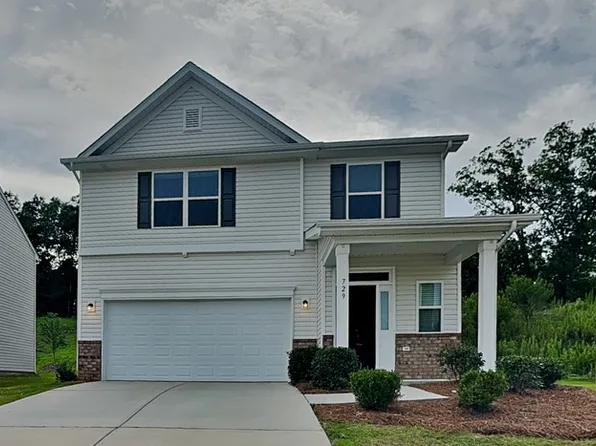 729 Pointe Andrews Dr, Concord, NC 28025