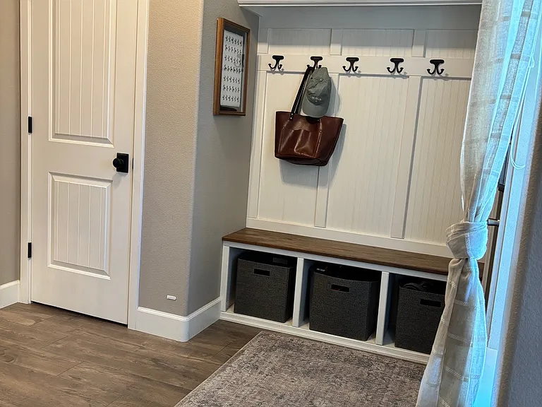 2550 Valhalla Pl — Photo 4