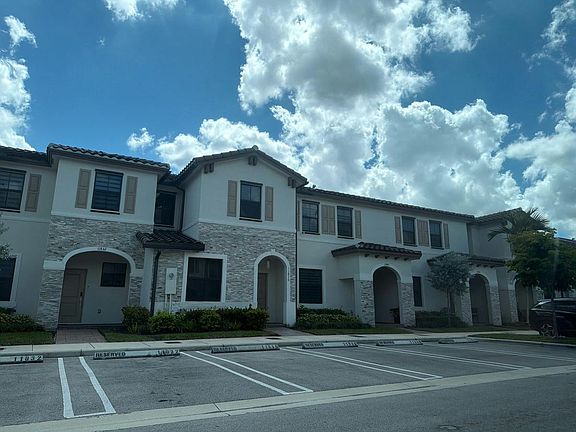 3rd image of 11836 SW 245th Ter