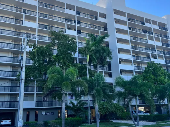 4800 Bayview Dr APT 206, Fort Lauderdale, FL 33308