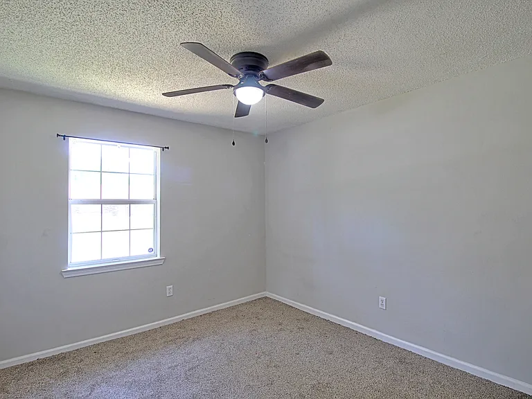 218 Sheila Dr — Photo 20