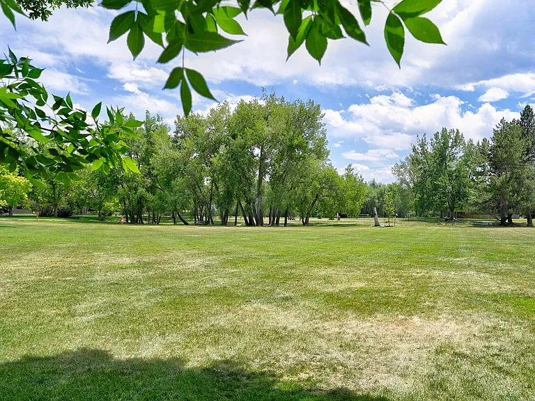 5902 Gunbarrel Ave #E — Photo 28