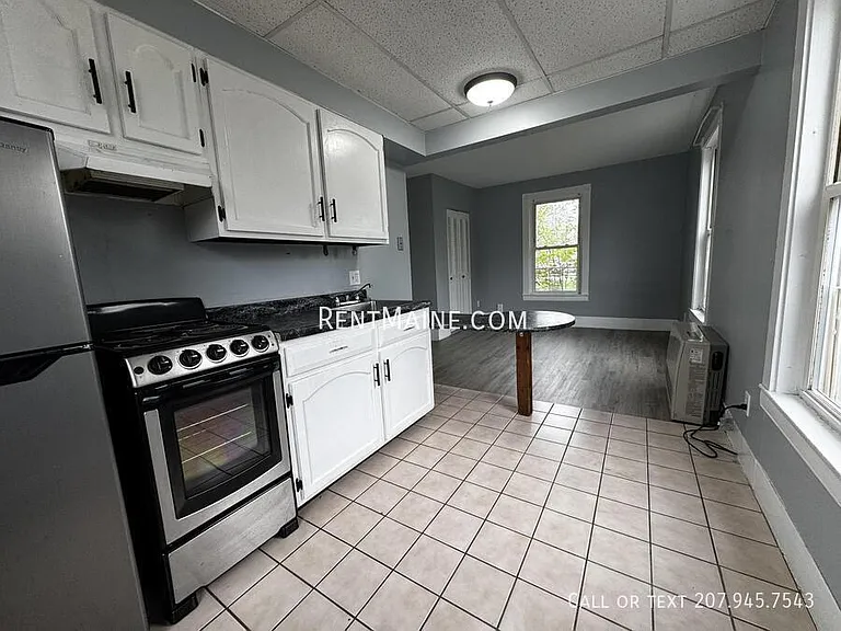 38 Oak St #3 — Photo 5
