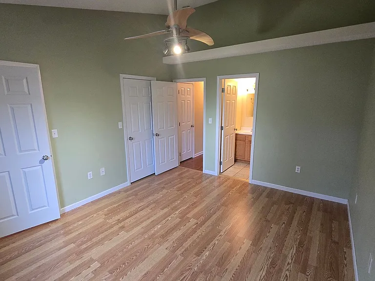 235 Amanda Ln #6 — Photo 8