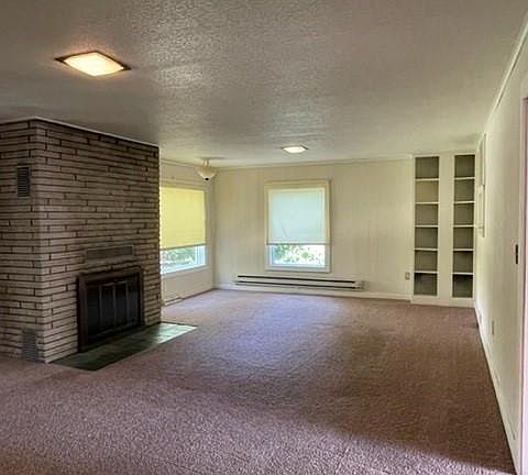 3rd image of 2713 W Lake Ave