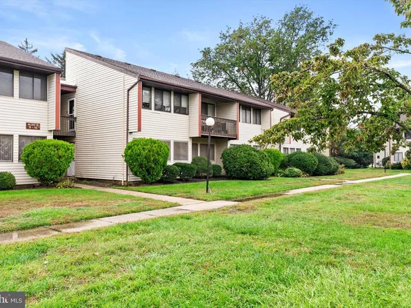 G 17 Avon Dr, Hightstown, NJ 08520