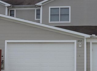 2717 Rainbow Ave, Bloomington, IL