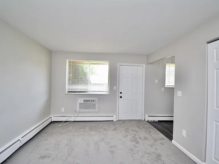 7264 Boleyn Dr #4 — Photo 4