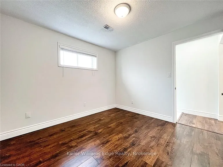 127 1st Rd W #LOWER — Photo 17