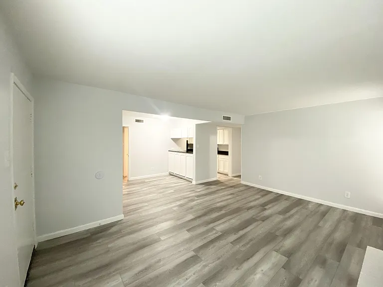 12816 Midway Rd #1049 — Photo 1