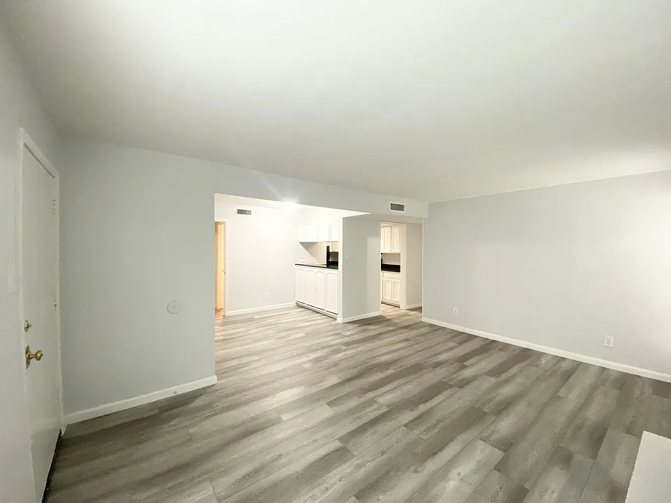 12816 Midway Rd #1049