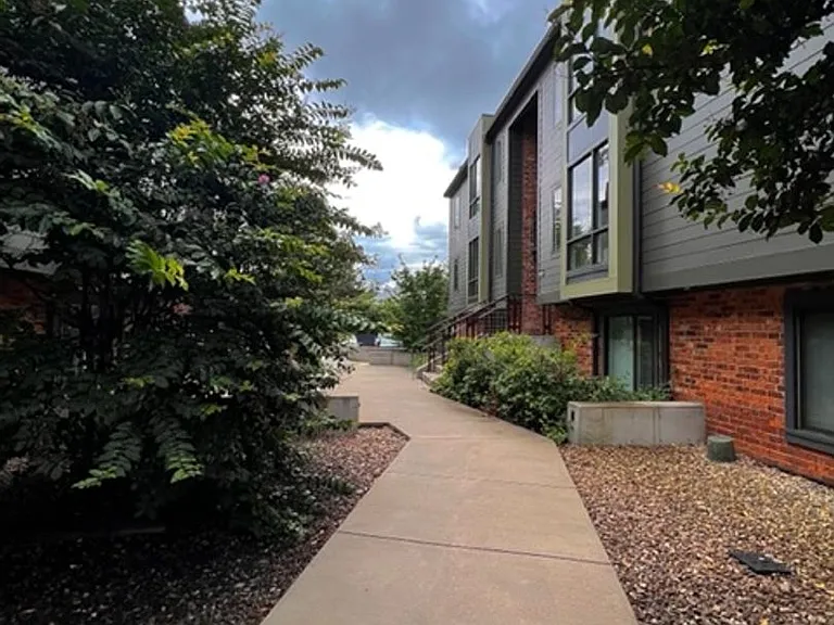 630 Park St — Photo 10
