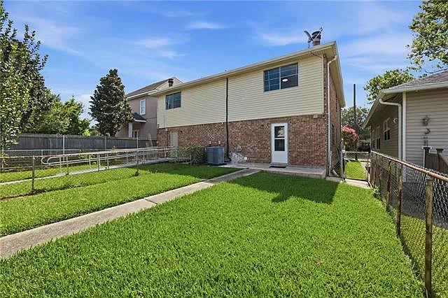 6180 Milne Blvd — Photo 17