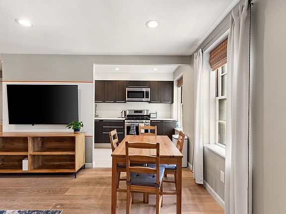 5th image of 17 Bowdoin St APT 4C