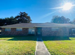 208 Crestline Dr, Lafayette, LA 70507