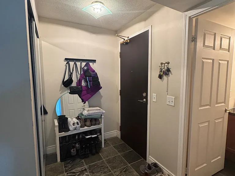 30 Grand Trunk Cres #3806 — Photo 2