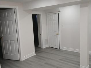 1325 Beauty Bush Ct #BASEMENT, Mississauga, ON L5V1K4