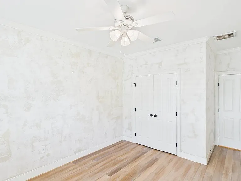 1705 Cherrywood Dr — Photo 11