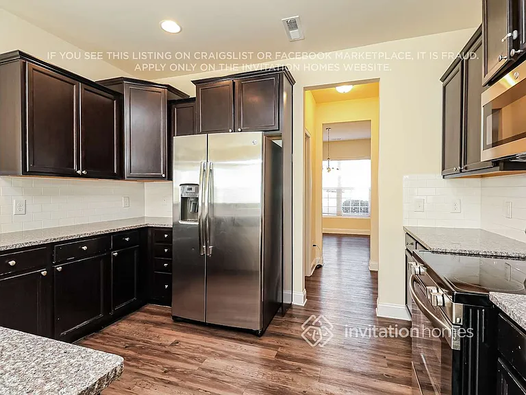 9849 Maywine Cir — Photo 8