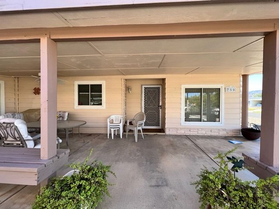1st image of 750 Roadrunner Dr #A