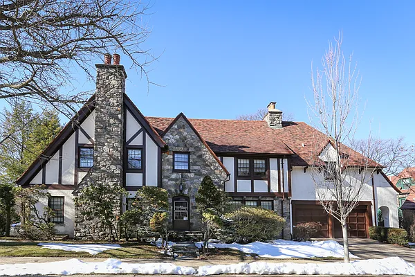 Sold by Terrace Sotheby's International Realty | media 17