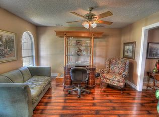 1209 Cedar Ln, Kaufman, TX 75142