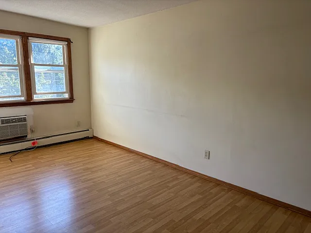 2 bed, 1000 sqft, $1,950 — Photo 3