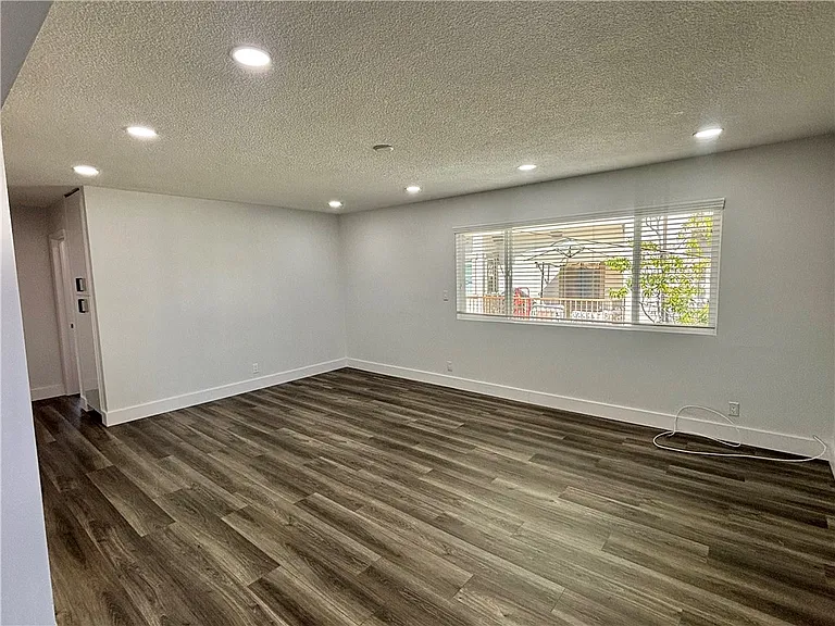 7231 Apperson St — Photo 4